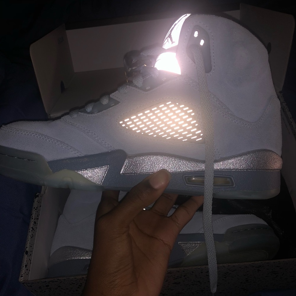 Jordan Retro Blue Bird 5s Size 6.5 in Womens